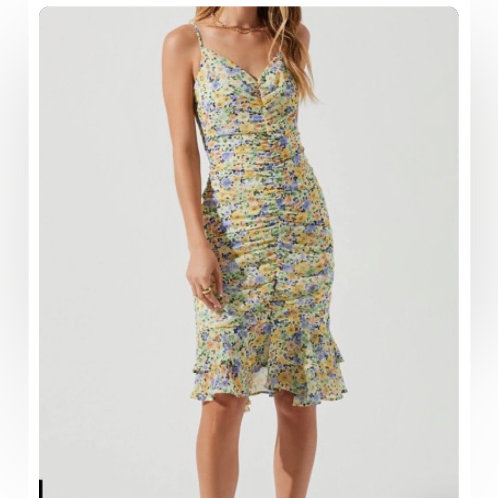 ASTR the label tawny floral ruched midi